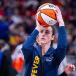Caitlin Clark sa v piatok vracia do zostavy Fever po vynechaní jedného zápasu pre zranenie