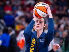 Caitlin Clark sa v piatok vracia do zostavy Fever po vynechaní jedného zápasu pre zranenie Caitlin Clark sa v piatok vracia do zostavy Fever po vynechaní jedného zápasu pre zranenie