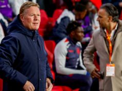 Čakanie na zranenie Arsenalu vedie k tomu, že šéf národného tímu odkladá vyhlásenie zostavy na majstrovstvá sveta Ronald Koeman