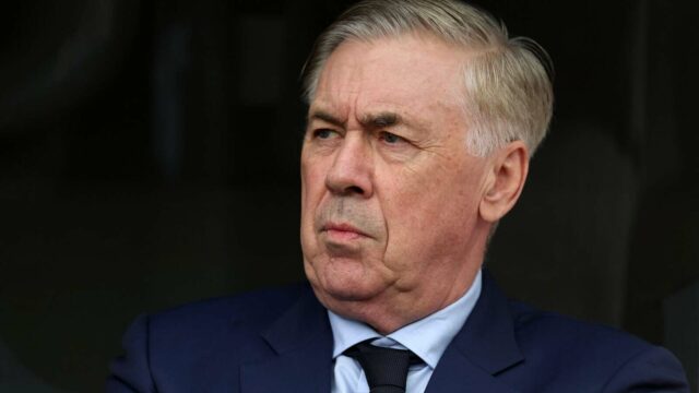 Carlo Ancelotti stojí pri Neymarovi, keď fanúšikovia Brazílie spochybňujú rozhodnutie o zranení na majstrovstvách sveta
