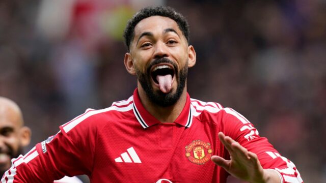 Carrick nastavil Man Utd, aby sa stal najlepším šampiónom Premier League po päťslovnom zhrnutí Neville
