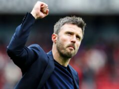 Carrick potvrdzuje, že hviezda hrala „posledný zápas“, keď dáva aktuálne informácie o svojej vlastnej budúcnosti Carrick potvrdzuje, že hviezda hrala „posledný zápas“, keď dáva aktuálne informácie o svojej vlastnej budúcnosti