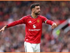 Carrick vysvetľuje dôvod, prečo bol Fernandes vylúčený z Liverpoolu Carrick vysvetľuje dôvod, prečo bol Fernandes vylúčený z Liverpoolu