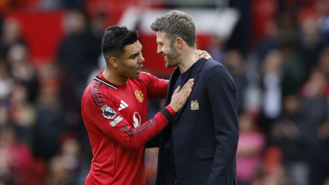 Casemiro podporuje Carricka na trvalé miesto manažéra Manchestru United
