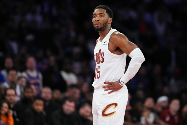 Cavaliers v problémoch, ak Donovan Mitchell nie je úplne zdravý Dnešné výsledky play-off NBA hlásia zranenie Knicks vs Cavaliers Donovan Mitchell