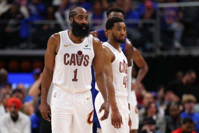 NBA dnes skóruje Cleveland Cavaliers vs Detroit Pistons Playoff NBA James Harden Donovan Mitchell