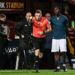 Celtic dostal neskorý trest určujúci titul po tom, čo Sam Nicholson z tímu Motherwell dostal trest za hádzanú