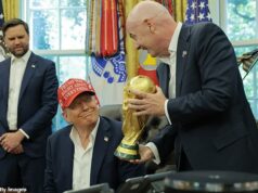Ceny vstupeniek na majstrovstvá sveta naďalej klesajú s blížiacim sa turnajom… s miestami dostupnými pod 100 USD Ceny vstupeniek na majstrovstvá sveta vo futbale naďalej klesajú kvôli odporu medzi fanúšikmi a Donaldom Trumpom