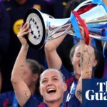 *** BESTPIX *** FC Barcelona vs. OL Lyonnes – finále Ligy majstrov žien UEFA 2026OSLO, NÓRSKO – 23. MÁJ: Claudia Pina z FC Barcelona zdvihla nad hlavu trofej UEFA Women's League Champions League po víťazstve tímu počas finále UEFA Women's League Champions League 2026, májový zápas FC FC Barcelona 2026 na Ulal Lyon 23. 2026 v nórskom Osle. (Foto: Maja Hitij/Getty Images) *** BESTPIX ***