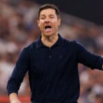Chelsea by sa nemala ponáhľať s rozhodnutím Nicolasa Jacksona pred hodnotením Xabiho Alonsa