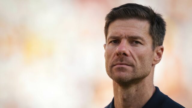 Nový manažér Chelsea Xabi Alonso