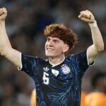 Chelsea súhlasila s podpisom bývalého ľavého krídelného obrancu Brightonu Valentina Barca zo Štrasburgu