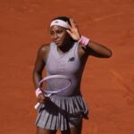 Coco Gauffová začala obhajobu titulu na French Open tým, že v utorok na Roland Garros poslala svoju kolegyňu Taylor Townsendovú 6:4, 6:0.