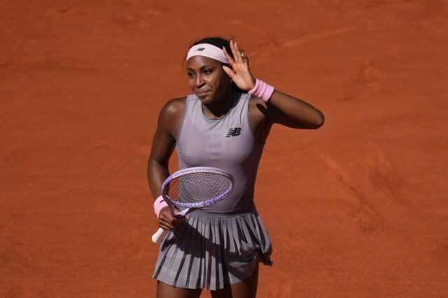 Coco Gauffová začala obhajobu titulu na French Open tým, že v utorok na Roland Garros poslala svoju kolegyňu Taylor Townsendovú 6:4, 6:0.