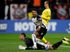 Corinthians porazili Peñarol, zostali dokonalí a blízko na poslednom 16. mieste 📹 Corinthians porazili Peñarol, zostali dokonalí a blízko na poslednom 16. mieste