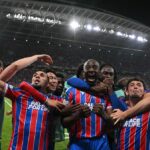 Jean-Philippe Mateta oslavuje po strelení gólu Crystal Palace proti Rayo Vallecano
