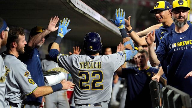 Cubs séria prehier zasiahla 4 zápasy a Brewers priniesli Wrigleymu bilanciu 28-18
