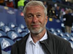Ďalší manažér Chelsea zdedí od Romana Abramoviča dar na rozlúčku vo výške 85 miliónov libier Roman Abramovich, majiteľ Chelsea, sa usmieva po víťazstve svojho tímu počas finále Ligy majstrov UEFA medzi Manchester City a Chelsea FC na Estadio do Dragao