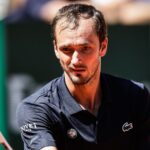 Daniil Medvedev povedal, aby sa „správal“ v hádke so svojou manželkou počas straty šoku