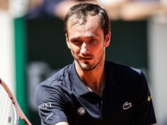 Daniil Medvedev povedal, aby sa „správal“ v hádke so svojou manželkou počas straty šoku Daniil Medvedev povedal, aby sa „správal“ v hádke so svojou manželkou počas straty šoku