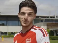 Declan Rice odmieta obvinenia okolo toho, čo hviezda Arsenalu zachytila kamera Declan Rice hovorí pre interné médiá Arsenalu.