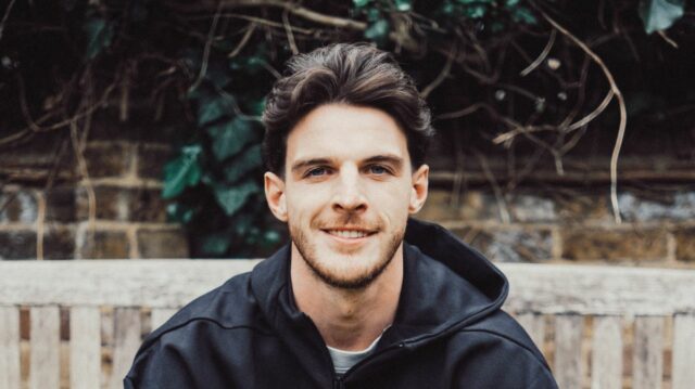 Declan Rice stavia Maxa Dowmana a Bukayo Saka na opačný Declan Rice vysvetlil, prečo by nedôveroval hviezde Arsenalu Maxovi Dowmanovi s osobitnou zodpovednosťou
