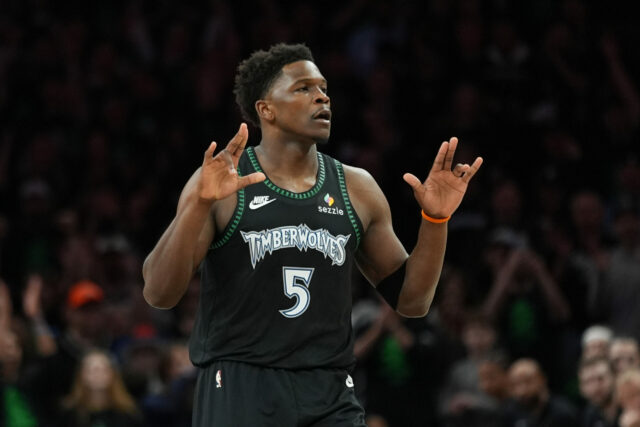 Dnešný zápas NBA Anthony Edwards Timberwolves vs Spurs NBA Playoffs Game 4