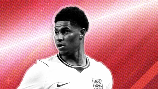 Grafika súdržnosti strojového futbalu: Rashford vysoko boduje v spojení so stredom poľa Barcelony a útočiacimi tvorcami