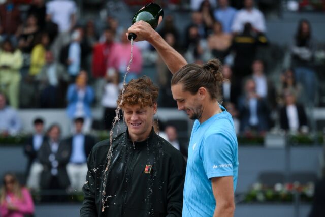 Jannik Sinner by sa mohol stať po Djokovičovi len druhým hráčom, ktorý dokončí set deviatich aktuálnych turnajov Masters, ak vyhrá v Ríme (Getty)