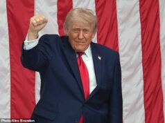 Donald Trump zvažuje cestu pozrieť si svoj milovaný New York Knicks vo finále NBA v Madison Square Garden Donald Trump údajne zvažuje cestu pozrieť si New York Knicks vo finále NBA