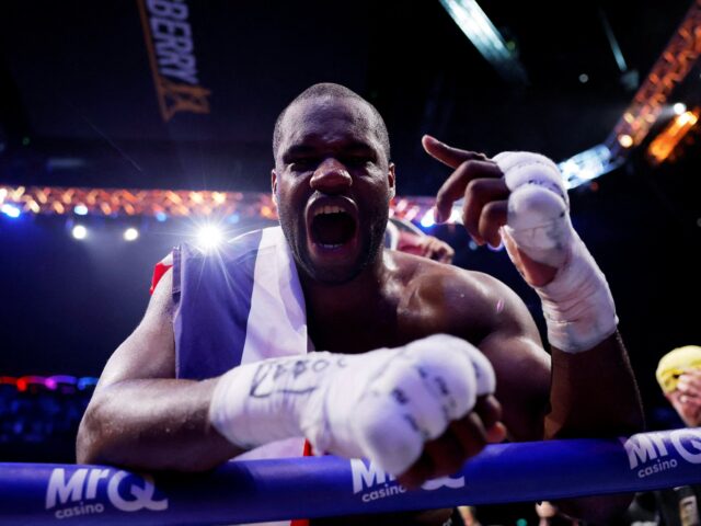 Dubois zastavil Wardleyho v 11. kole, aby získal titul WBO v ťažkej váhe v boxe | Správy o boxe
