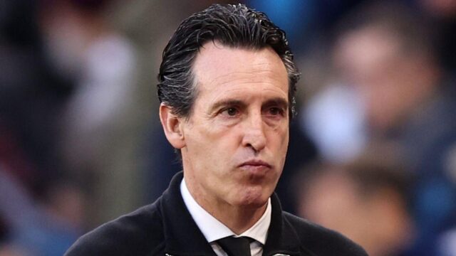 Emery vrece prichádza, keď sa história Arsenalu opakuje vo Ville pred porážkou Gerrarda
