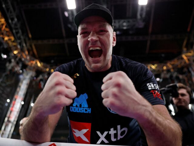 Ex-champ Fury sets Dublin fight before 'Battle of Britain' against Joshua | Správy o boxe
