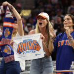 Fanúšikovia New York Knicks oslavujú návrat do finále NBA