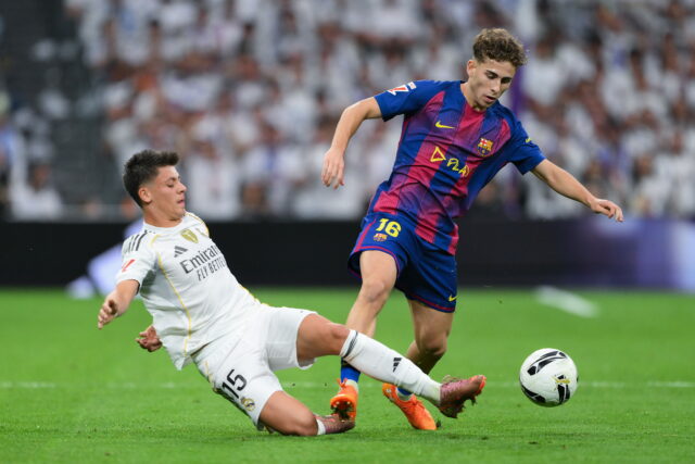 Fermin Lopez vracia úder Florentinovi Pérezovi cez tvrdenia Barcelony
