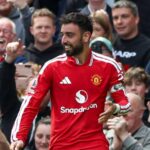 Fernandes sa 20. zúčastňuje „show unity“ v United ako superhviezda obsadzovaná tímovými kolegami
