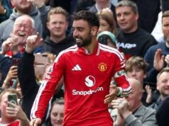 Fernandes sa 20. zúčastňuje „show unity“ v United ako superhviezda obsadzovaná tímovými kolegami Fernandes sa 20. zúčastňuje „show unity“ v United ako superhviezda obsadzovaná tímovými kolegami