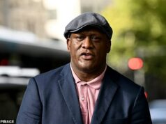 Footy veľký Wendell Sailor je obvinený z „extrémne smutného správania“ na podujatí State of Origin: „Niektorí ľudia sa obávajú, že skončí vo väzení alebo mŕtvy“ Wendell Sailor (na snímke pred súdom 23. marca) sa na podujatí v štáte pôvodu vyjadril hlboko o správaní.