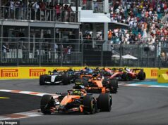 Formula 1 oznámila drastické rozhodnutie Veľkej ceny Miami uprostred predpovede bleskov a búrok Šéfovia Formuly 1 prijali nezvyčajné opatrenie a posunuli nedeľnú Veľkú cenu Miami o tri hodiny dopredu, aby sa vyhli predpovedanej búrke.