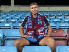 Futbalista, 23, sedemkrát bodnutý prerušil ticho pri útoku na vlak | Futbal | Šport Futbalista, 23, sedemkrát bodnutý prerušil ticho pri útoku na vlak | Futbal | Šport