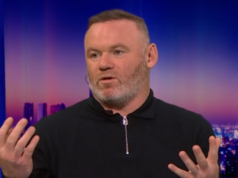 Gabby Loganová spustila brutálne kopanie do Wayna Rooneyho, zatiaľ čo kolega BBC odišiel v šoku Wayne Rooney v zápase dňa