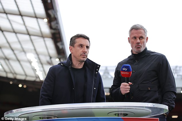 Gary Neville a Jamie Carragher vymenúvajú svoje tímy sezóny Premier Gary Neville a Jamie Carragher si vybrali svoje tímy sezóny Premier League