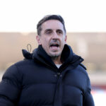 Gary Neville nalieha na Manchester United, aby v lete podpísal štyri kľúčové posily