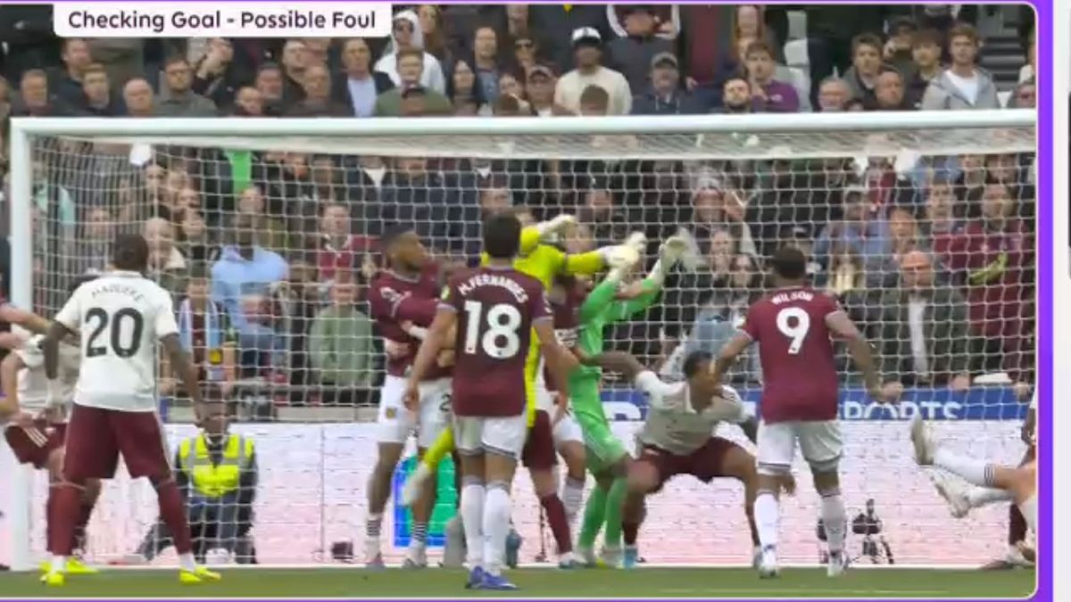 Gary Neville robí obrovský nárok VAR po dráme West Ham vs Arsenal