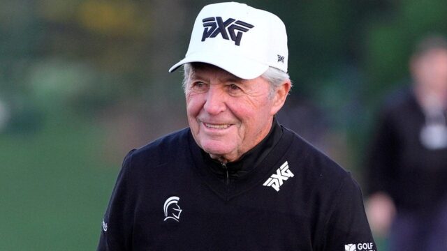 Gary Player (90) sa postaví proti Brysonovi DeChambeau v súťaži push-up v Bielom dome
