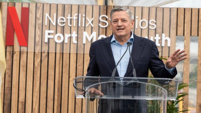 Generálny riaditeľ Netflixu Ted Sarandos hovorí, že žiadna ponuka na plné práva na sezónu NFL
