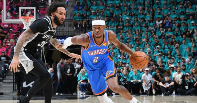 Gilgeous-Alexander vedie Thunder okolo Spurs a vedie play-off NBA 2:1 Gilgeous-Alexander vedie Thunder okolo Spurs a vedie play-off NBA 2:1 | Basketbalové novinky
