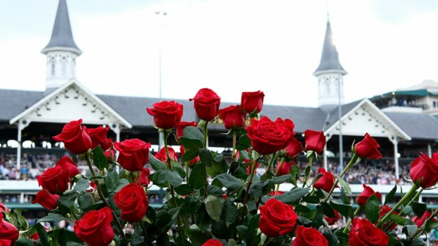 Golden Tempo vyhráva 2025 Kentucky Derby
