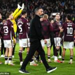 Šéf Hearts Derek McInnes a jeho hráči Tynecastle sa dozvedia o neskorom góle Celticu v Motherwell