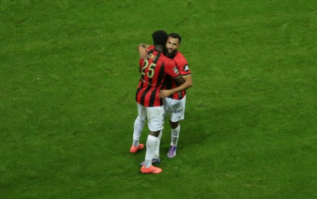 HODNOTENIE HRÁČOV | OGC Nice 1-1 Lens: Ali Abdi zachraňuje bod pre Nice, pretože Lens nedokázal využiť výhodu PSG
